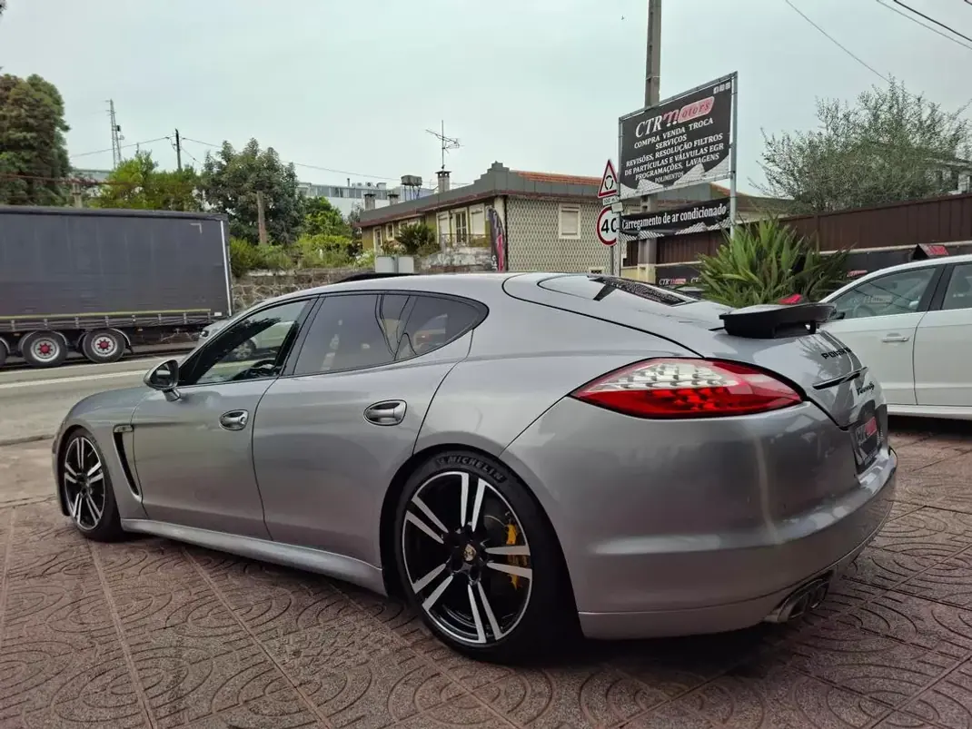Porsche Panamera 2011 - 47900 EUR, 133621 km - 133621km - foto 12 de 36