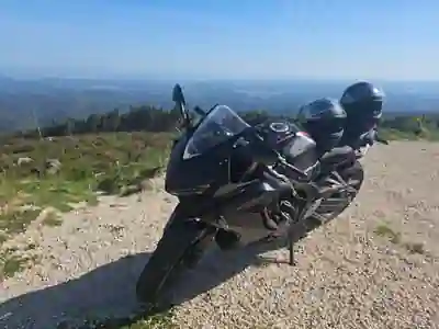 Honda CB650R 2020 - 7500 EUR, 4600 km - foto 2 de 4