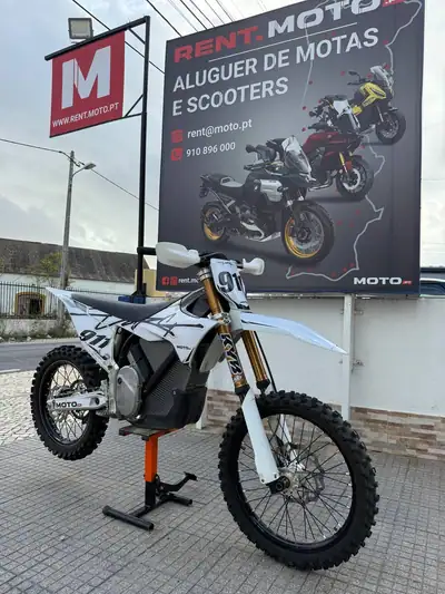 Stark Varg MX 2025 - 9200 EUR, 2 km - AUTO.MOTO.pt - 2km - foto 5 de 7