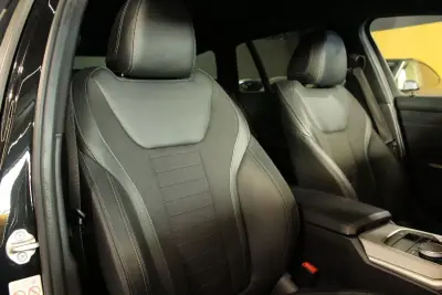 BMW 320 2021 - 26800 EUR, 137000 km - AUTO.MOTO.pt - 137000km - foto 15 de 28