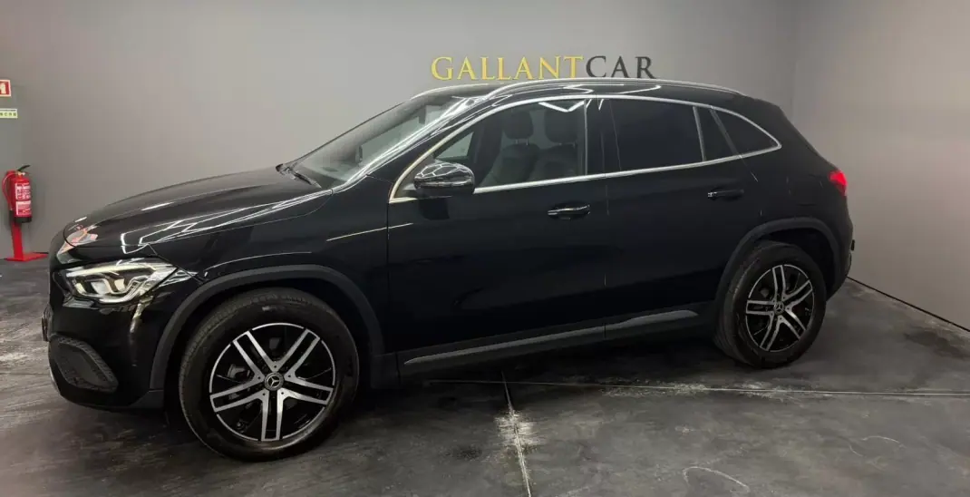 Mercedes-Benz GLA 250 2022 - 34000 EUR, 106000 km - AUTO.MOTO.pt - 106000km - foto 3 de 34