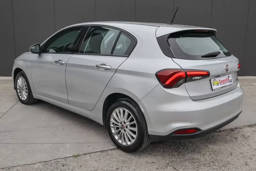Fiat Tipo 2021 - 12250 EUR, 61465 km - 61465km - foto 6 de 26