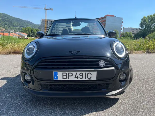 MINI Cabrio 2020 - 18400 EUR, 133000 km - AUTO.MOTO.pt - 133000km - foto 14 de 20