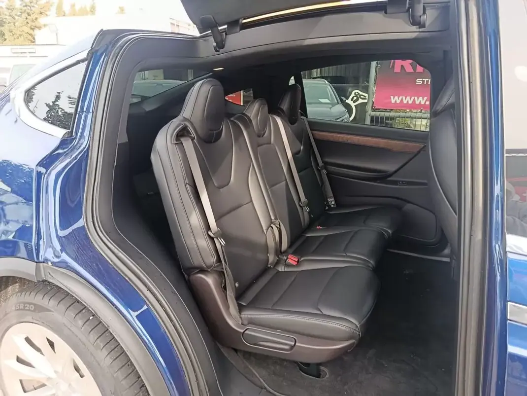 Tesla Model X 2020 - 45500 EUR, 85990 km - AUTO.MOTO.pt - 85990km - foto 14 de 38