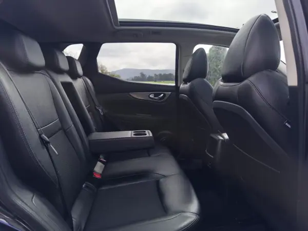 Nissan Qashqai 2019 - 18990 EUR, 106000 km - AUTO.MOTO.pt - 106000km - foto 39 de 41