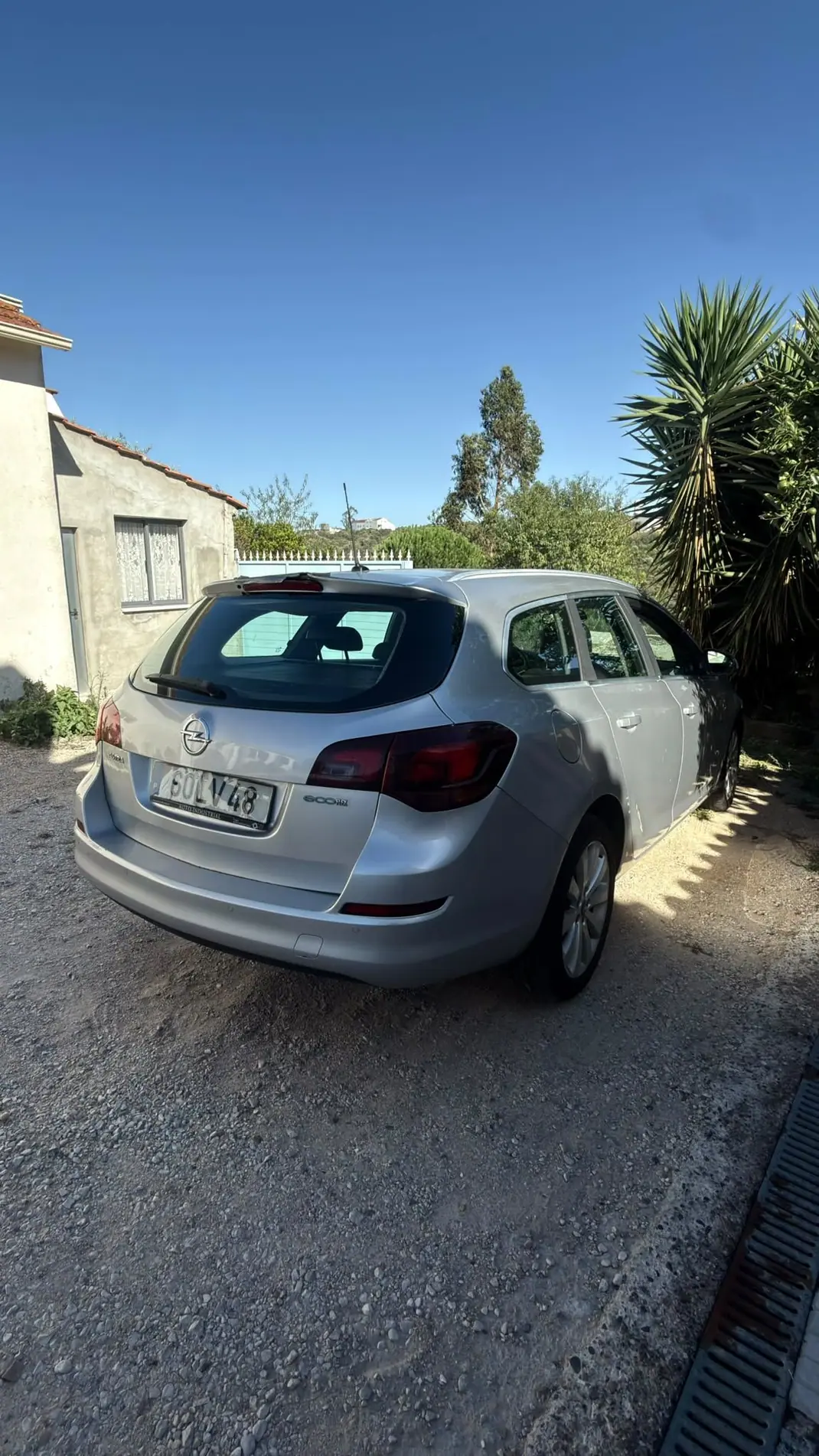 Opel Astra Sports Tourer 2011 - 4950 EUR, 217000 km - 217000km - foto 3 de 11