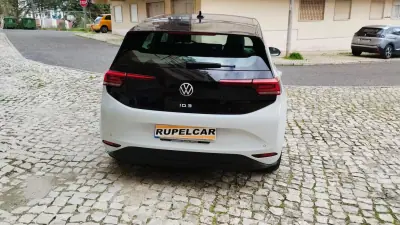 Volkswagen ID.3 2020 - 19950 EUR, 82352 km - AUTO.MOTO.pt - 82352km - foto 8 de 23