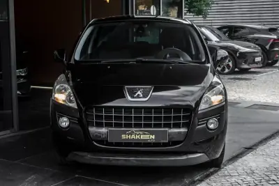 Peugeot 3008 2010 - 7490 EUR, 200623 km - AUTO.MOTO.pt - 200623km - foto 2 de 36