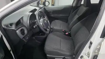 Toyota Yaris 2012 - 8490 EUR, 154000 km - AUTO.MOTO.pt - 154000km - foto 6 de 19