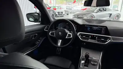BMW 330 2019 - 30990 EUR, 62341 km - AUTO.MOTO.pt - 62341km - foto 14 de 33