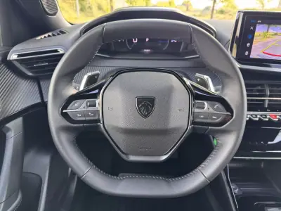 Peugeot 2008 2025 - 24900 EUR, 22017 km - AUTO.MOTO.pt - 22017km - foto 12 de 25