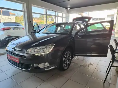 Citroën C5 Tourer 2017 - 9500 EUR, 248400 km - AUTO.MOTO.pt - 248400km - foto 21 de 38