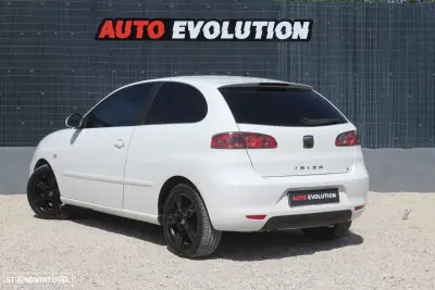 Seat IBIZA 1.4TDI 6L VAN 2007 - 5450 EUR, 168000 km - AUTO.MOTO.pt - 168000km - foto 2 de 9