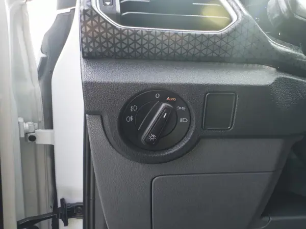 Volkswagen T-Cross 2019 - 18990 EUR, 100000 km - 100000km - foto 14 de 50