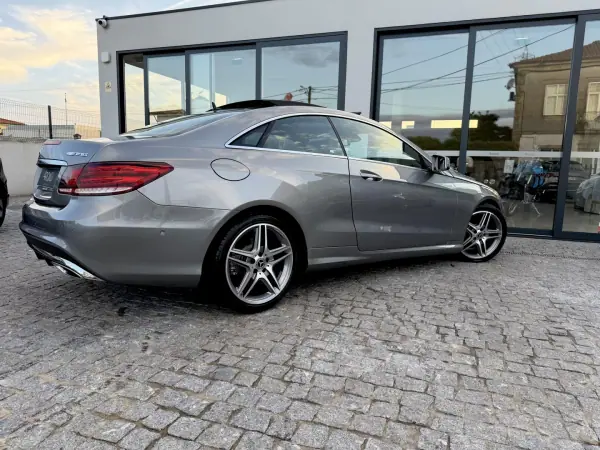 Mercedes-Benz E 220 2015 - 23999 EUR, 162000 km - AUTO.MOTO.pt - 162000km - foto 32 de 53