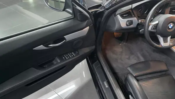 BMW Z4 2013 - 27990 EUR, 98000 km - AUTO.MOTO.pt - 98000km - foto 4 de 38