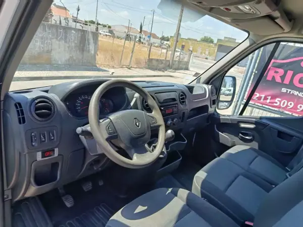 Renault Master 2019 - 19000 EUR, 83500 km - AUTO.MOTO.pt - 83500km - foto 11 de 28