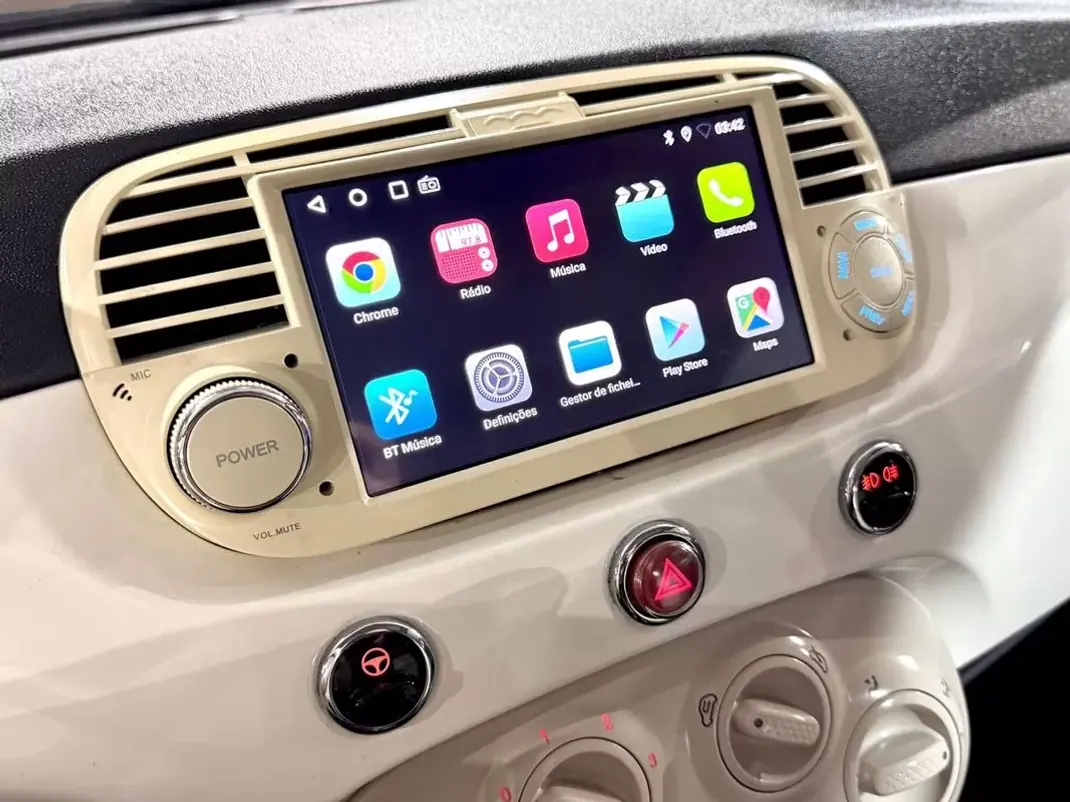 Fiat 500 2015 - 10900 EUR, 127625 km - AUTO.MOTO.pt - 127625km - foto 16 de 29