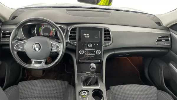 Renault Talisman Sport Tourer 2017 - 13999 EUR, 114021 km - AUTO.MOTO.pt - 114021km - foto 9 de 12