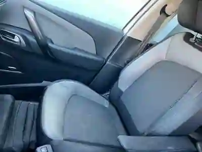 Citroën C4 Picasso 2015 - 12000 EUR, 133500 km - 133500km - foto 10 de 14