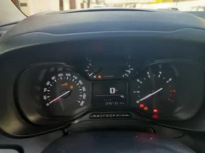 Citroën Berlingo 2019 - 11490 EUR, 48700 km - AUTO.MOTO.pt - 48700km - foto 14 de 15