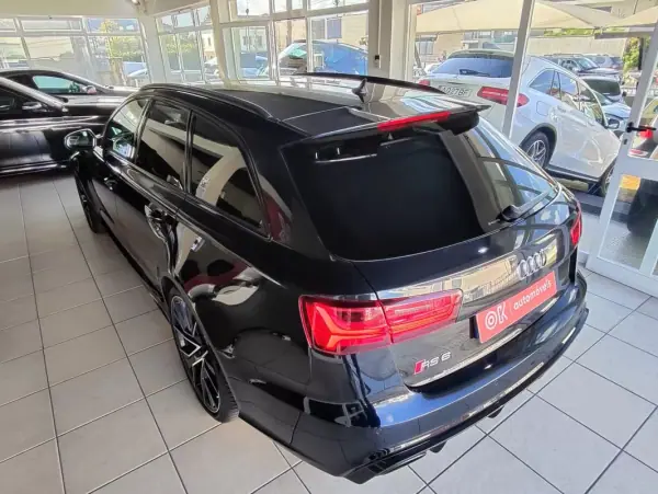 Audi RS6 Avant 2017 - 76500 EUR, 157500 km - AUTO.MOTO.pt - 157500km - foto 8 de 48