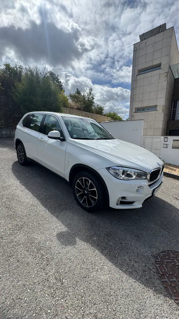 BMW X5 2016 - 21000 EUR, 230000 km - AUTO.MOTO.pt - 230000km - foto 2 de 23