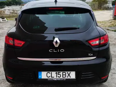 Renault Clio 2017 - 9950 EUR, 77000 km - 77000km - foto 6 de 35