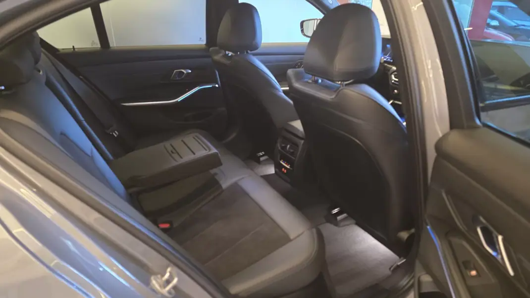 BMW 320 2024 - 42500 EUR, 5552 km - AUTO.MOTO.pt - 5552km - foto 49 de 58