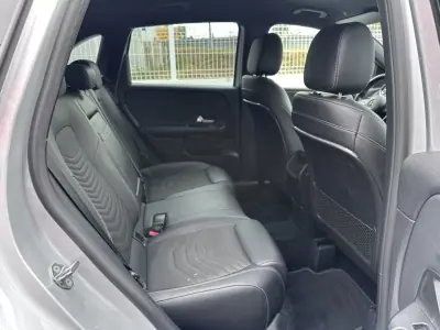 Mercedes-Benz B 180 2019 - 18900 EUR, 160000 km - AUTO.MOTO.pt - 160000km - foto 24 de 47