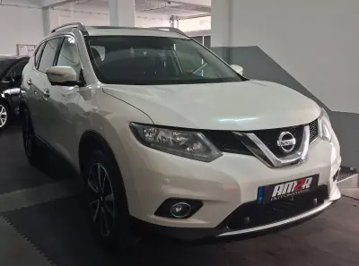Nissan X-Trail 2016 - 15000 EUR, 150000 km - AUTO.MOTO.pt - 150000km - foto 1 de 28