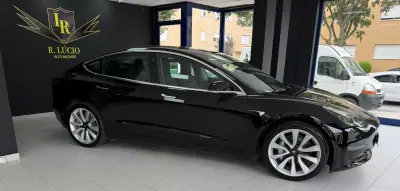 Tesla Model 3 2019 - 28500 EUR, 74000 km - AUTO.MOTO.pt - 74000km - foto 7 de 26