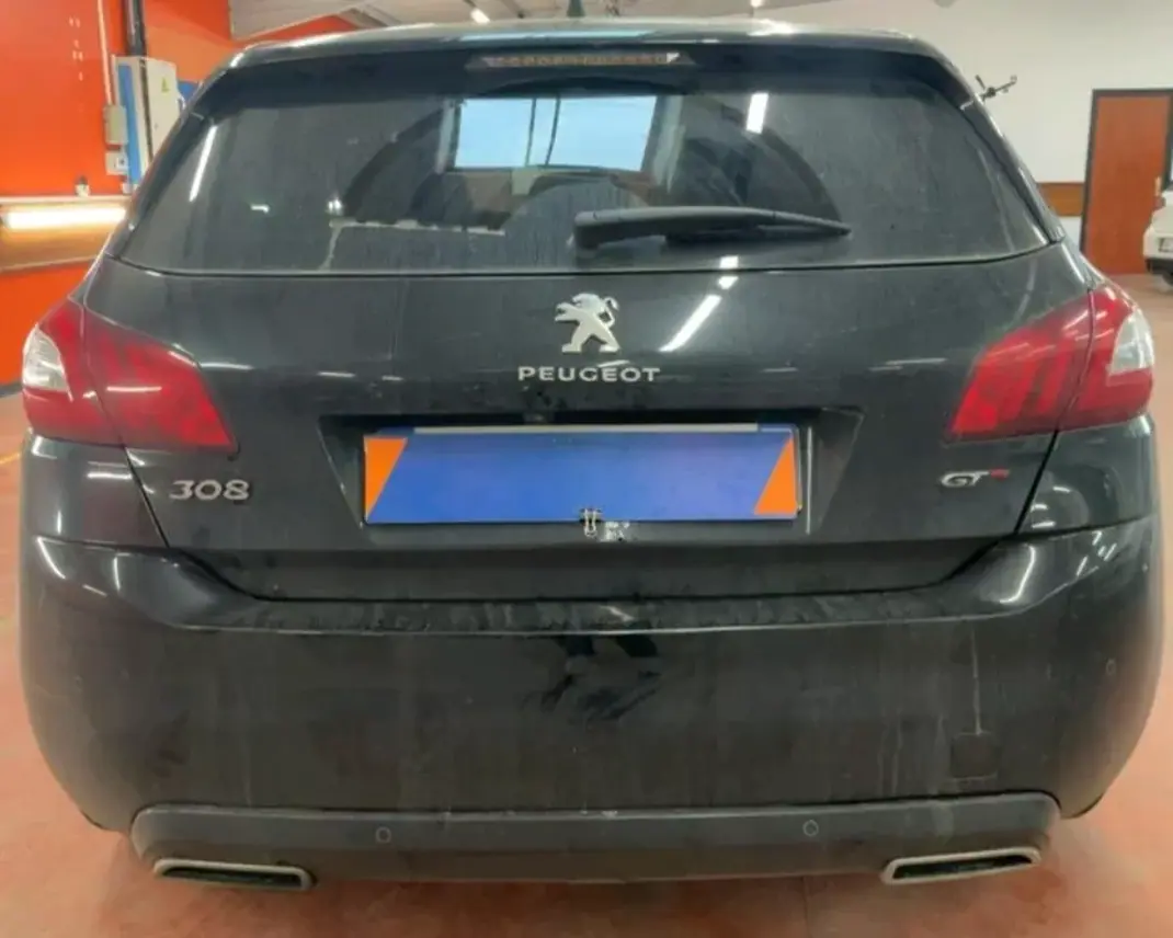 Peugeot 308 2015 - 10490 EUR, 139044 km - AUTO.MOTO.pt - 139044km - foto 3 de 6