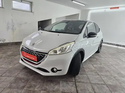 Peugeot 208 2015 - 16650 EUR, 121757 km - AUTO.MOTO.pt - 121757km - foto 10 de 38