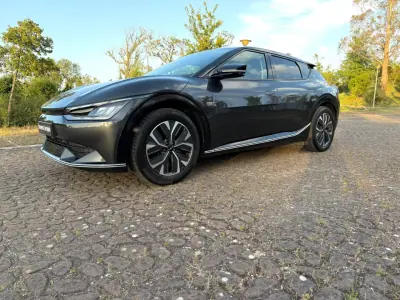 Kia EV6 2022 - 25900 EUR, 146000 km - AUTO.MOTO.pt - 146000km - foto 4 de 22