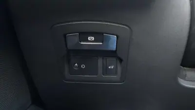 Land Rover Range Rover Velar 2019 - 37500 EUR, 96232 km - AUTO.MOTO.pt - 96232km - foto 14 de 31