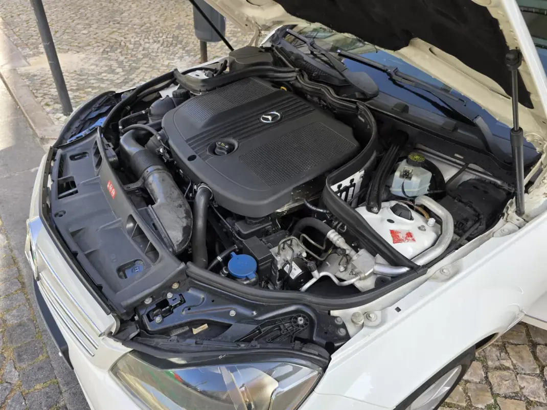 Mercedes-Benz C 200 2012 - 11990 EUR, 263748 km - AUTO.MOTO.pt - 263748km - foto 24 de 24