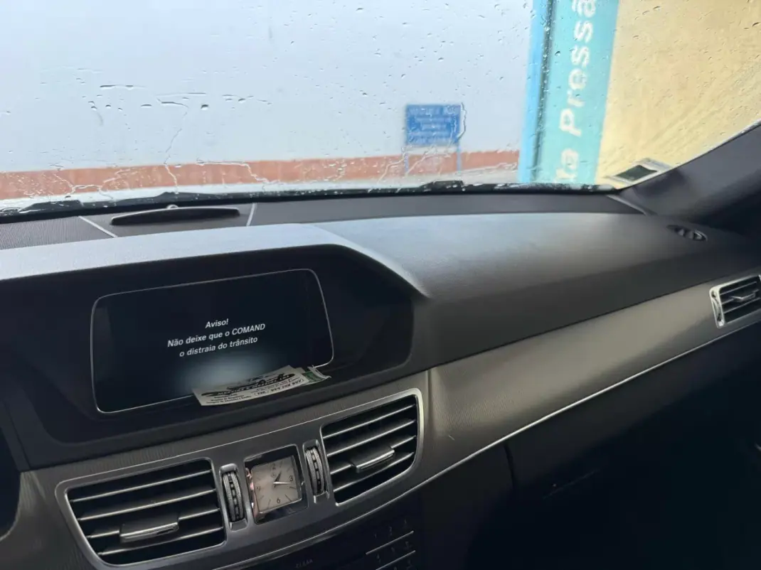 Mercedes-Benz E 250 2016 - 23000 EUR, 192000 km - AUTO.MOTO.pt - 192000km - foto 9 de 15