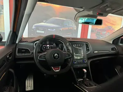 Renault Mégane 2019 - 49990 EUR, 11812 km - AUTO.MOTO.pt - 11812km - foto 20 de 25