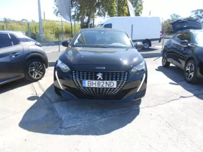 Peugeot 208 2024 - 15900 EUR, 36144 km - 36144km - foto 1 de 14