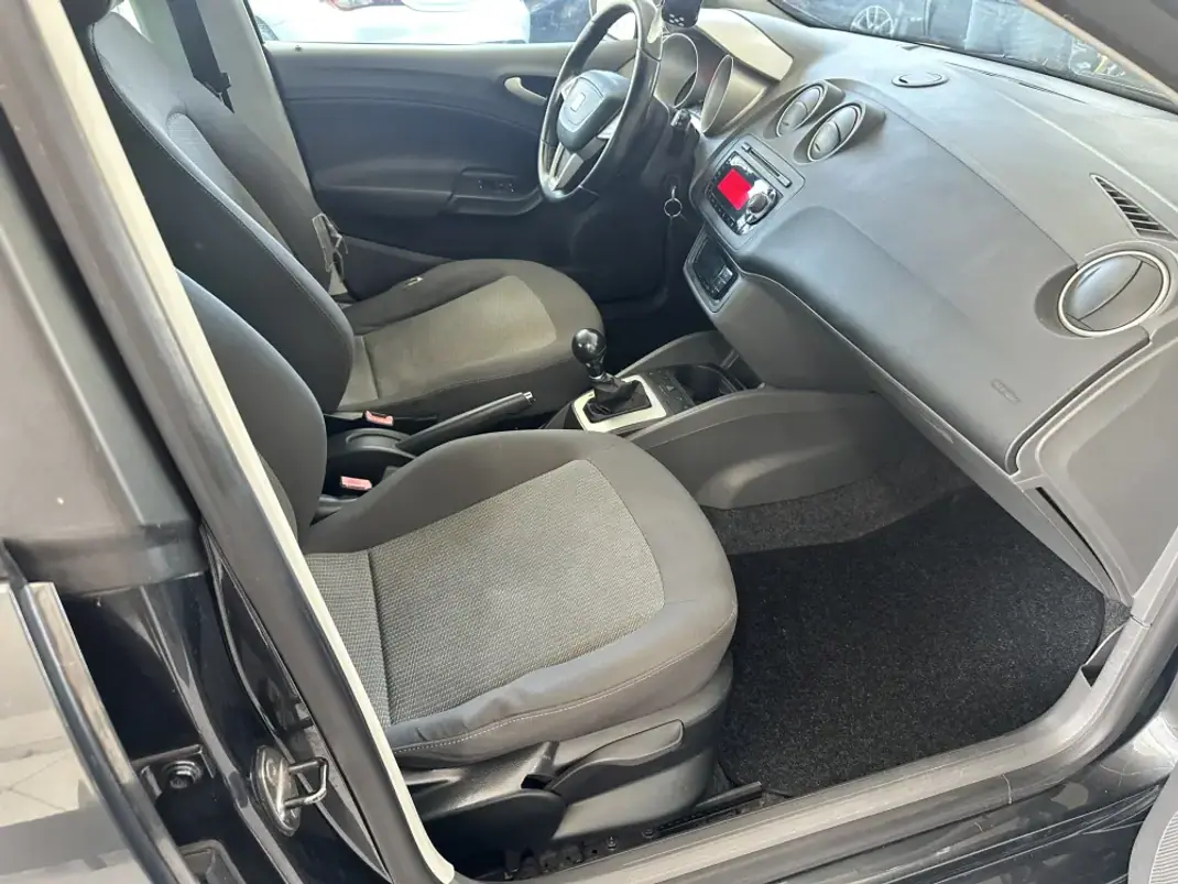 SEAT Ibiza ST 2011 - 6890 EUR, 148920 km - 148920km - foto 20 de 21