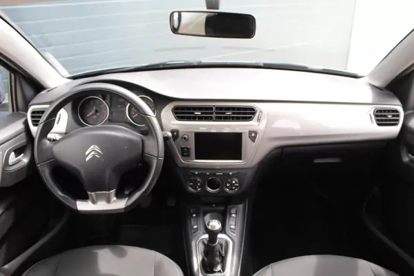 Citroën C-Elysée 2019 - 9750 EUR, 118000 km - AUTO.MOTO.pt - 118000km - foto 12 de 21