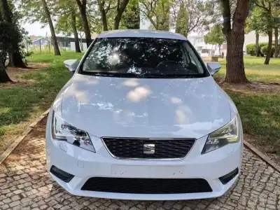 SEAT Leon 2014 - 10990 EUR, 179115 km - AUTO.MOTO.pt - 179115km - foto 13 de 16