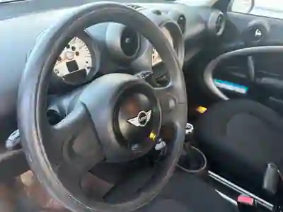 MINI Countryman 2012 - 10250 EUR, 180000 km - AUTO.MOTO.pt - 180000km - foto 3 de 8