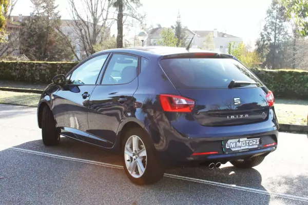 SEAT Ibiza 2017 - 12500 EUR, 55000 km - AUTO.MOTO.pt - 55000km - foto 10 de 41