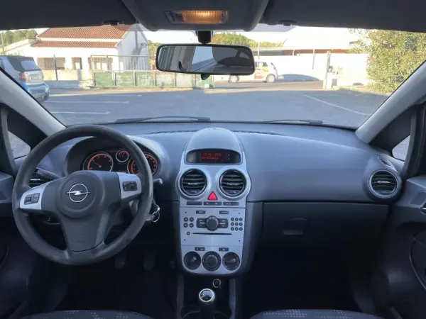 Opel Corsa 2013 - 9750 EUR, 171082 km - AUTO.MOTO.pt - 171082km - foto 10 de 12