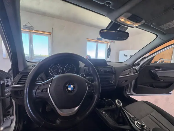 BMW 116 2013 - 9000 EUR, 210000 km - 210000km - foto 9 de 15