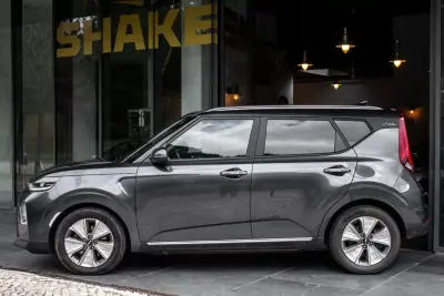 Kia e-Soul 2022 - 18900 EUR, 38143 km - AUTO.MOTO.pt - 38143km - foto 5 de 46