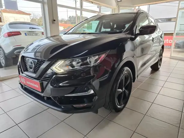 Nissan Qashqai 2017 - 15750 EUR, 155200 km - AUTO.MOTO.pt - 155200km - foto 5 de 37