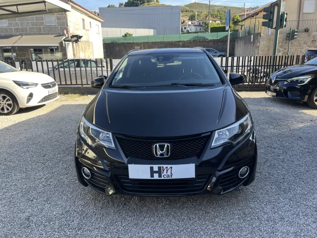 Honda Civic Tourer 2017 - 15900 EUR, 115000 km - AUTO.MOTO.pt - 115000km - foto 1 de 18